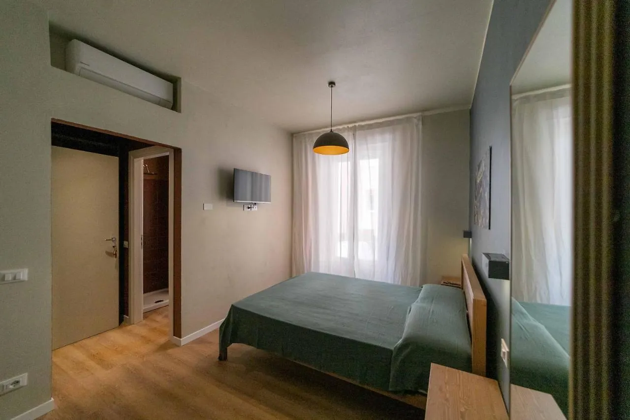 לינה וארוחת בוקר פורטו ארקולה B&B A Due Passi Dal Mare